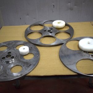 FORMADORA AUTOMATICA DE HAMBURGUESAS MARCA KOPPENS. CONSTRUIDA EN ACERO INOX. TOTALMENTE AUTONOMA. SIN PAPEL