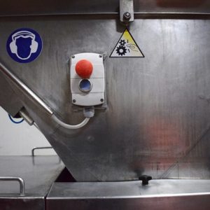 FORMADORA AUTOMÁTICA MARCA KOPPENS. CONSTRUIDA EN ACERO INOXIDABLE. CON PANTALLA TÁCTIL. DOS MOLDES , REDONDO Y OVALADO.