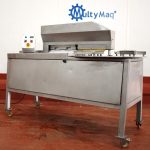 ENSARTADORA DE PINCHOS MARCA ERGOMECANICA, CONSTRUIDA EN ACERO INOXIDABLE. POSIBILIDAD DE TRABAJO EN VARIAS LONGITUDES.