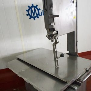 SIERRA SOBRESUELO BIRO 44. CONSTRUIDA EN ACERO INOXIDABLE. TRABAJO IZQUIERDA. SIERRA SOBRESUELO OCASIÓN PARA LA INDUSTRIA CÁRNICA.