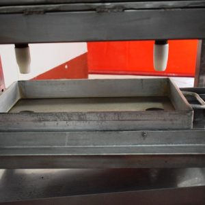 PRENSA CONSTRUIDA EN ACERO INOXIDABLE. PRENSA DE OCASIÓN PARA LA INDUSTRIA ALIMENTARIA. MAS INFO EN MULTYMAQ MAQUINARIA S.L -968776081-