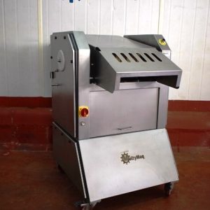 DESCORTEZADORA AUTOMATICA LAINT . CONSTRUIDA EN ACERO INOXIDABLE . DESCORTEZADORA DE SEGUNDA MANO PARA LA INDUSTRIA ALIMENTARIA.