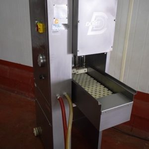 INYECTORA DORIT M-58. CONSTRUIDA EN ACERO INOXIDABLE. INYECTORA DE OCASION PARA LA INDUSTRIA ALIMENTARIA. MULTYMAQ MAQUINARIA S.L