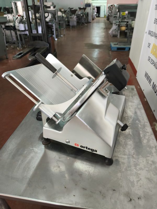 LONCHEADORA MANUAL Marca: ORTEGA Código: MULTY 2447