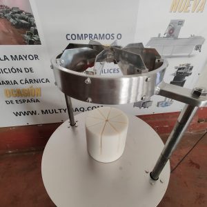 CORTADORA DE CUÑAS DE QUESO REF: 2680