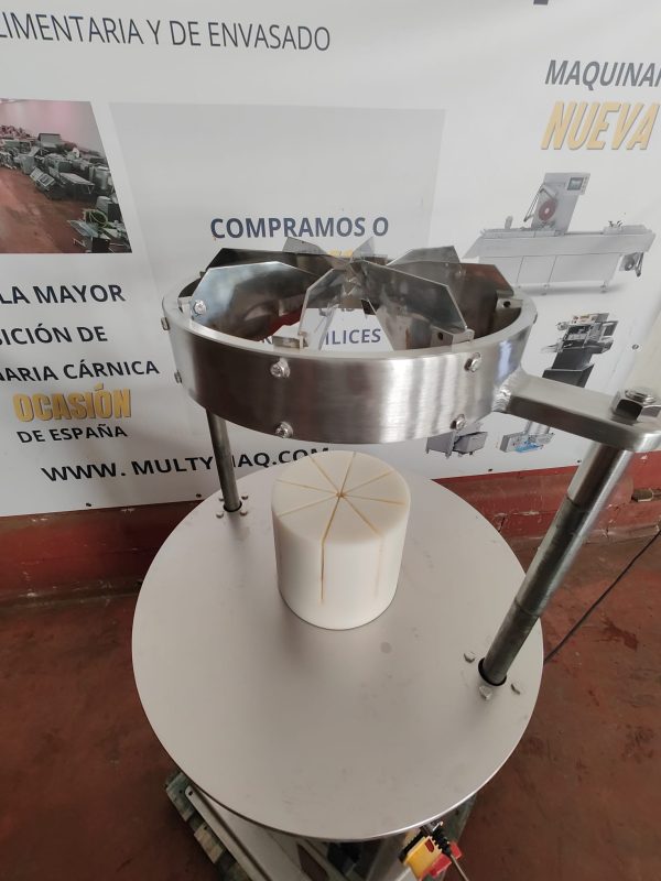 CORTADORA DE CUÑAS DE QUESO REF: 2680