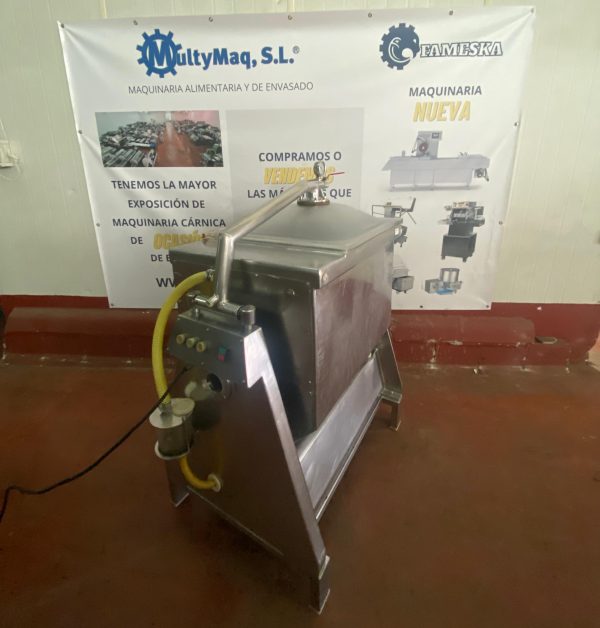 AMASADORA CON VACIO DE 150L CON PALA "Z" REF: 2686