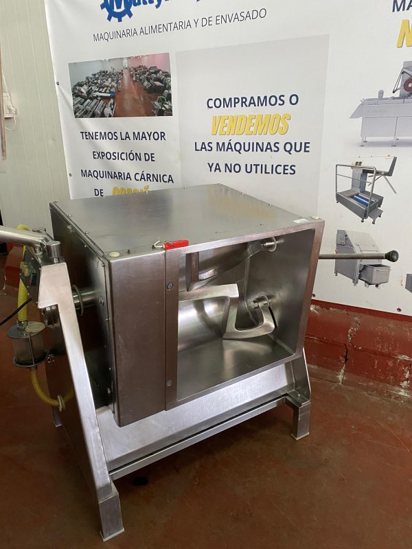 AMASADORA CON VACIO DE 150L CON PALA "Z" REF: 2686