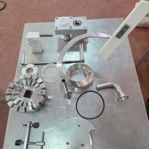 EMBUTIDORA AUTOMATICA CON RETORCEDOR TECNOTRIP REF: 2716
