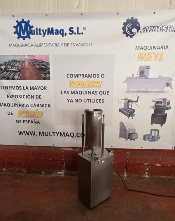MULTY 2725 EMBUTIDORA DE PISTON 15L (4)